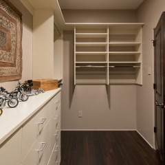 Walk in closet