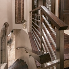 Upstairs foyer